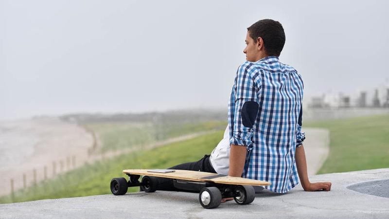 19 лучших электроскейтов в 2025 году