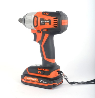 Гайковерт ударный Patriot BR 210Li 1/2 UES аккум. патрон:квадрат 1/2" (кейс в комплекте)