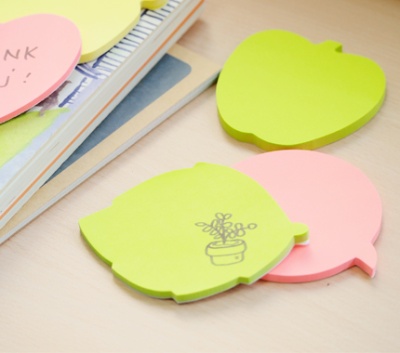 Блок самоклеящийся бумажный Stick`n 21449 70x70мм 50лист. 70г/м2 неон зеленый вырубной "яблоко" европодвес