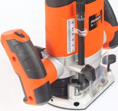 PATRIOT ER 120 Фрезер электрический [150300011] { 1200 Вт, цанги 6/8 мм }