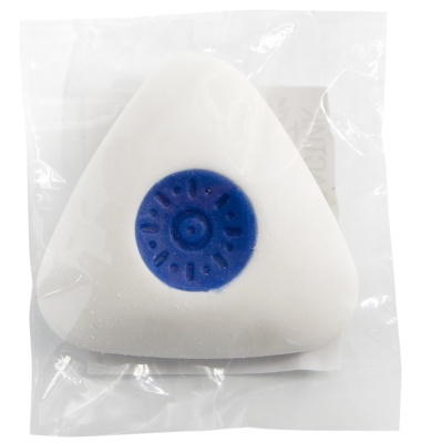 Ластик Silwerhof Trio 181152 треугольный 40х40х10мм каучук термопластичный белый пластиковая сердцевина