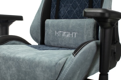 Кресло игровое Бюрократ VIKING 7 KNIGHT Fabric синий текстиль/эко.кожа с подголов. крестовина металл