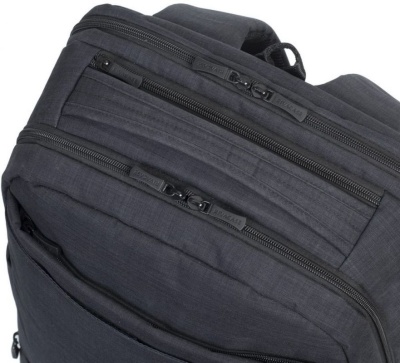 Рюкзак для ноутбука 17.3" Riva 8365 черный полиэстер