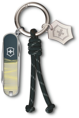 Нож перочинный Victorinox Classic SD New York Style (0.6223.E223) 58мм 7функц. подар.коробка