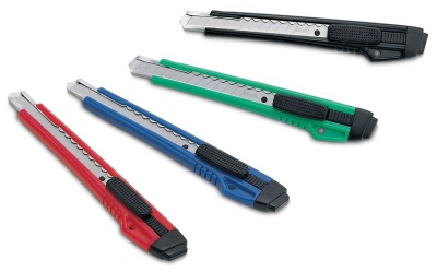 Нож канцелярский Kw-Trio 3563 шир.лез.9мм усиленный 2 сменных лезвия металл ассорти блистер