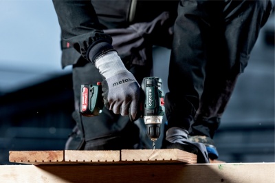Дрель-шуруповерт Metabo PowerMaxx BS 12 аккум. патрон:быстрозажимной (кейс в комплекте)