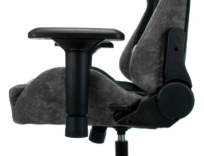 Кресло игровое Бюрократ VIKING 7 KNIGHT Fabric черный текстиль/эко.кожа с подголов. крестовина металл
