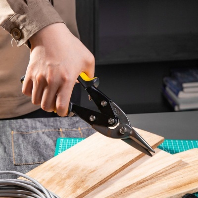 Режущий инструмент (пилы, ножовки, ножи, ножницы) Deli Ножницы по металлу (прямой рез) Deli DL20030 250мм, режущая кромка CrV, двухкомпонентная ручка