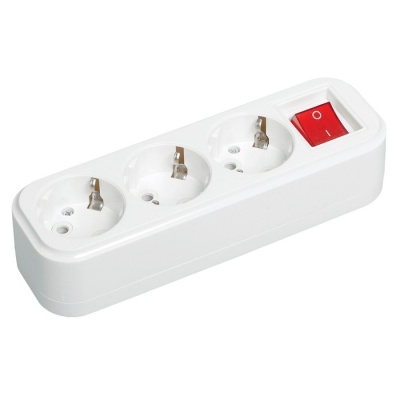 Iek KYP11-16-03-00-ZK Розетка переносная разб. с выкл. К03В 3 места CLASSIC IEK