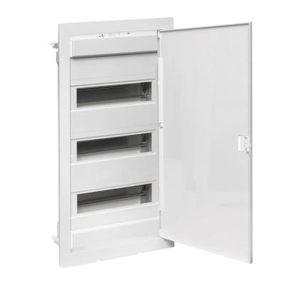 Встраиваемый силовой щит Nova 36 мод. с пластик.  дверью IP40 EKF Proxima