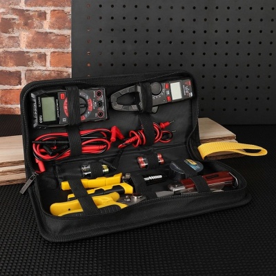 Набор электрика Deli DL-C1007E-Z (мультиметр, токовые клещи, индикаторная отвертка, стриппер, ножницы, нож, изолента, батарейки, чехол)