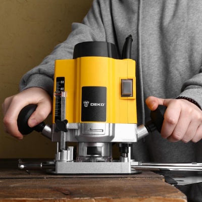 Фрезер DEKO DKR1600E + набор фрез RBS12 (12 предметов) [063-4221]