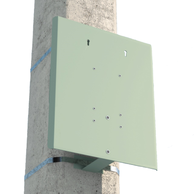 Кронштейн для крепления оптических коробок с местом для запаса кабеля