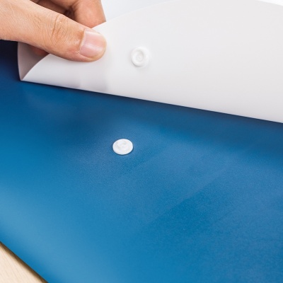 Конверт на кнопке Deli EF763 A4 гориз. расшир. гладкий полипропилен ассорти внешний карман