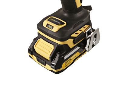 Дрель-шуруповерт аккумуляторная бесщеточная ударная PLATINUM в кейсе 18 В 65Нм патрон 13мм 2х2Ач