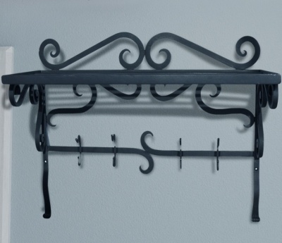 Вешалка Обуховского завода Настенная с полкой