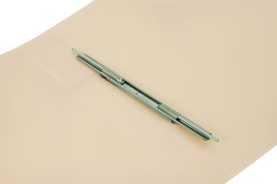 Папка метал.пруж.скоросш. Бюрократ Gems GEM07PCREAM A4 пластик 0.7мм торц.карм с бум. встав кремовый жемчуг