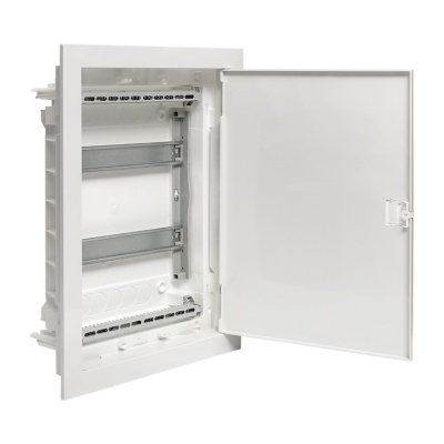 Встраиваемый силовой щит Nova 24 модулей с пластиковой дверью IP41 EKF