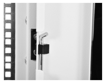 Шкаф серверный ЦМО (ШТК-М-42.6.10-1ААА-9005) 42U 600x1020мм пер.дв.стекл задн.дв.стал.лист 2 бок.пан. направл.под закл.гайки 550кг черный 133кг IP20