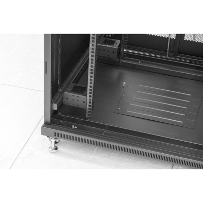 Шкаф телекоммуникационный напольный 42U 800x1000мм, серия TFC (SNR-TFC-428010-CPDP-B)