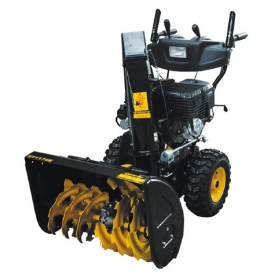 CHAMPION Снегоуборщик ST1170E { 11лс70см 6F/2R колеса6,5л 121кг эл.стартер, фара,обогрев рук }