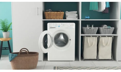 Стиральная машина Indesit BWSB 61051 WWV RU класс: A загр.фронтальная макс.:6кг белый