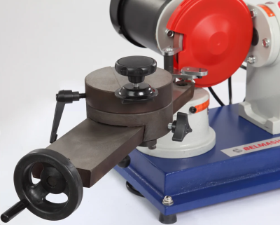 Заточной станок Белмаш GSB-700 S145A